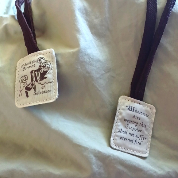 Carmelite Brown Scapular - Picture 4 of 4